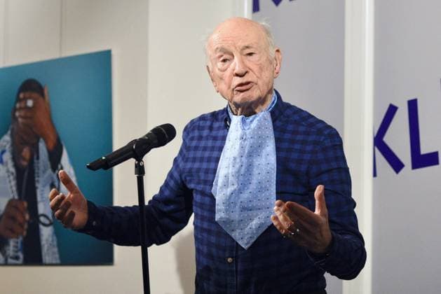 Edgar Morin Turns 99 File photo dated January 13,2018 of Internationally recognized French philosopher and sociologist Edgar Morin at a book signing in Strasbourg, eastern France. Morin turns 99 on July 8. Photo by Nicolas Roses ABACAPRESS.COM Strasbourg France  Copyright: xRosesxNicolas ABACAx 735839_005 RosesxNicolas ABACAx 735839_005