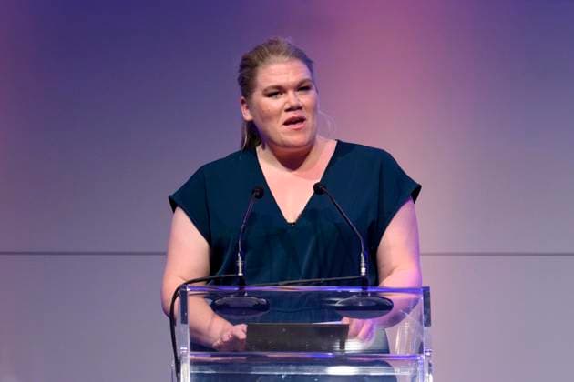 Schauspielerin Gisa Flake kommt zur Verleihung des Grimme Online Awards 2023 in der Kölner Flora. Der Grimme Online Award (GOA) gilt als wichtigste Auszeichnung für Publizistik im Internet, die die seit 2001 vom Grimme-Institut, das auch den renommierten Fernsehpreis Grimme-Preis verleiht, vergeben wird. Köln, 15.06.2023 NRW Deutschland Copyright: xDwixAnoraganingrumx