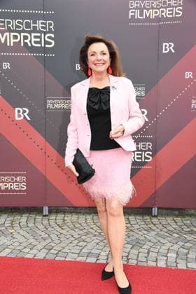Uschi Dämmrich von Luttitz Verleihung des Bayerischen Filmpreis 22 Ehrung, Auszeichnung, Preis Prinzregenten Theater München 16. Juni 2023