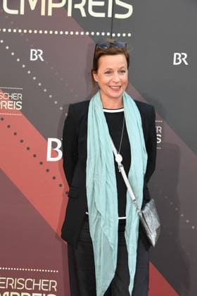 Julia Ronstedt Verleihung des Bayerischen Filmpreis 22 Ehrung, Auszeichnung, Preis Prinzregenten Theater München 16. Juni 2023