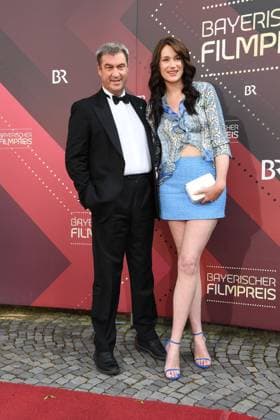 Markus Soeder und seine Tochter Gloria Sophie Burkandt bei der Verleihung Bayerischer Filmpreis am 16.06.2023 im Prinzregententheater in Muenchen Bayerischer Filmpreis 2023 in Muenchen