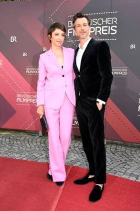 Julia Koschitz und Florian David Fitz bei der Verleihung Bayerischer Filmpreis am 16.06.2023 im Prinzregententheater in Muenchen Bayerischer Filmpreis 2023 in Muenchen