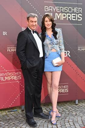 Markus SOEDER (Ministerpraesident Bayern und CSU Vorsitzender) mit seiner Tochter Gloria-Sophie Burkandt. Roter Teppich,Red Carpet,Bayerischer Filmpreis 2023 am 16.06.2023 im Prinzregententheater in Muenchen.