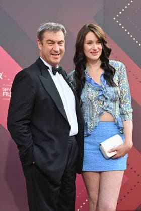 Markus SOEDER (Ministerpraesident Bayern und CSU Vorsitzender) mit seiner Tochter Gloria-Sophie Burkandt. Roter Teppich,Red Carpet,Bayerischer Filmpreis 2023 am 16.06.2023 im Prinzregententheater in Muenchen.