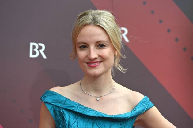 Vanessa Eichholz (Schauspielerin), Einzelbild,angeschnittenes Einzelmotiv,Portraet,Portrait,Porträt. Roter Teppich,Red Carpet,Bayerischer Filmpreis 2023 am 16.06.2023 im Prinzregententheater in Muenchen.