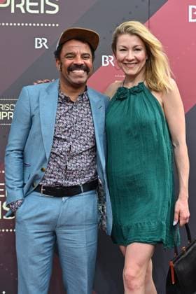Simon Pearce mit Genija Rykova, Roter Teppich,Red Carpet,Bayerischer Filmpreis 2023 am 16.06.2023 im Prinzregententheater in Muenchen.