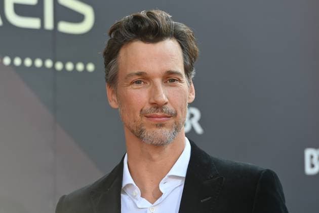 Florian David FITZ (Schauspieler), Einzelbild,angeschnittenes Einzelmotiv,Portraet,Portrait,Porträt Roter Teppich,Red Carpet,Bayerischer Filmpreis 2023 am 16.06.2023 im Prinzregententheater in Muenchen.