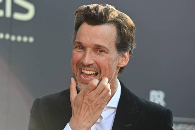 Florian David FITZ (Schauspieler), Einzelbild,angeschnittenes Einzelmotiv,Portraet,Portrait,Porträt Roter Teppich,Red Carpet,Bayerischer Filmpreis 2023 am 16.06.2023 im Prinzregententheater in Muenchen.