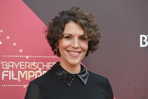 Eva Maria Reichert (Schauspielerin), Einzelbild,angeschnittenes Einzelmotiv,Portraet,Portrait,Porträt Roter Teppich,Red Carpet,Bayerischer Filmpreis 2023 am 16.06.2023 im Prinzregententheater in Muenchen.