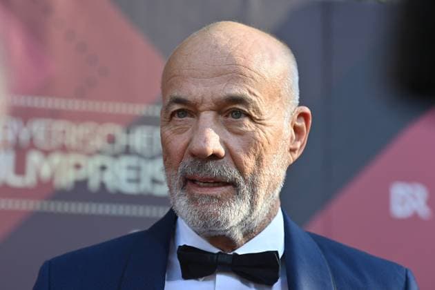 Heiner Lauterbach (Schauspieler), Einzelbild,angeschnittenes Einzelmotiv,Portraet,Portrait,Porträt. Roter Teppich,Red Carpet,Bayerischer Filmpreis 2023 am 16.06.2023 im Prinzregententheater in Muenchen.
