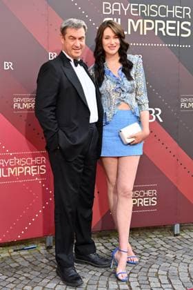 Markus SOEDER (Ministerpraesident Bayern und CSU Vorsitzender) mit seiner Tochter Gloria-Sophie Burkandt. Roter Teppich,Red Carpet,Bayerischer Filmpreis 2023 am 16.06.2023 im Prinzregententheater in Muenchen.