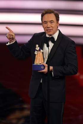 Michael Bully Herbig Verleihung Bayerischer Filmpreis 2022 Ehrenpreisträger Michael Bully Herbig während seiner Dankesrede. Verleihung des 44. Bayerischen Filmpreises 2022 am 16.06.2023 im Münchner Prinzregententheater. München, Bayern, Deutschland.