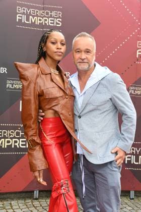 Jazz Aamina und Thomas Darchinger Verleihung des Bayerischen Filmpreis 22 Ehrung, Auszeichnung, Preis Prinzregenten Theater München 16. Juni 2023