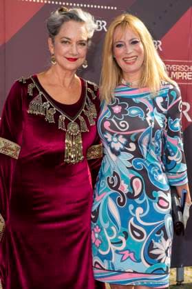 Irina Wanka und Sophie Adell bei der Verleihung des 44. Bayerischen Filmpreises 2022 im Prinzregententheater. München, 16.06.2023