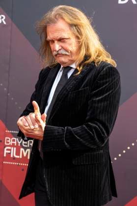 Leslie Mandoki bei der Verleihung des 44. Bayerischen Filmpreises 2022 im Prinzregententheater. München, 16.06.2023