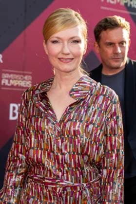 Johanna Christine Gehlen und Sebastian Bezzel bei der Verleihung des 44. Bayerischen Filmpreises 2022 im Prinzregententheater. München, 16.06.2023