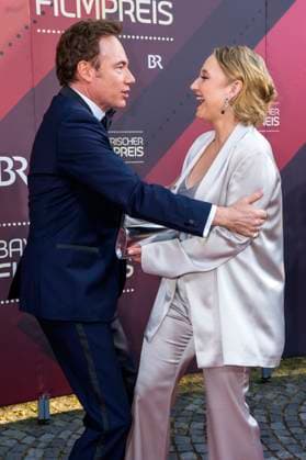 Michael Bully Herbig und Anna Maria Mühe bei der Verleihung des 44. Bayerischen Filmpreises 2022 im Prinzregententheater. München, 16.06.2023
