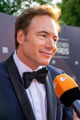 Michael Bully Herbig bei der Verleihung des 44. Bayerischen Filmpreises 2022 im Prinzregententheater. München, 16.06.2023