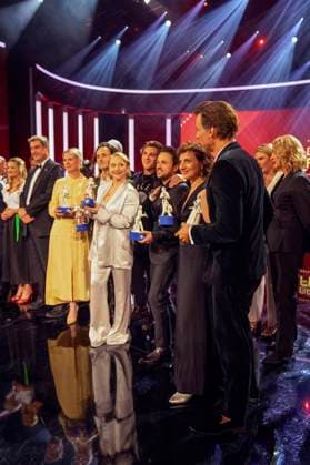 Die Preisträger und Laudatoren bei der Verleihung des 44. Bayerischen Filmpreises 2022 im Prinzregententheater. München, 16.06.2023