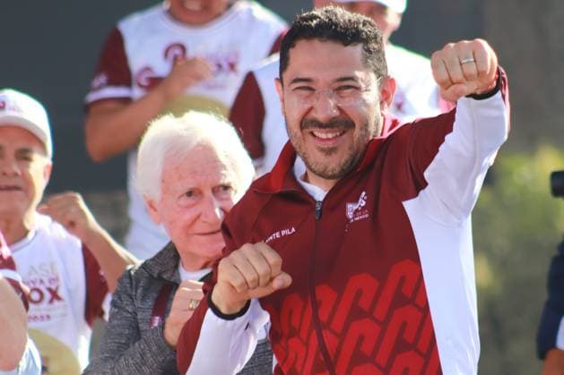 June 17, 2023 in Mexico City, Mexico: Hundred of Personstake part during the Massive Boxing Class in the Mexico City ZoÂ³calo, headed by personalities from Mexican boxing . On June 17, 2023 in Mexico City, Mexico. Mexico City Mexico - ZUMAe321 20230617_zia_e321_053 Copyright: xCarlosxSantiagox