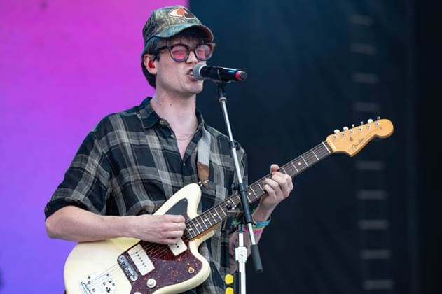 June 18, 2023, Manchester, Tennessee, United States: Jake Luppen with Hippo Campus performs on Day 4 of the 2023 Bonnaroo Music & Arts Festival on June 18, 2023 in Manchester, Tennessee. Manchester United States - ZUMAs181 20230618_zea_s181_058 Copyright: xDarrenxEaglesx