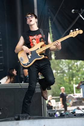 June 18, 2023, Manchester, Tennessee, United States: Zach Sutton with Hippo Campus performs on Day 4 of the 2023 Bonnaroo Music & Arts Festival on June 18, 2023 in Manchester, Tennessee. Manchester United States - ZUMAs181 20230618_zea_s181_059 Copyright: xDarrenxEaglesx