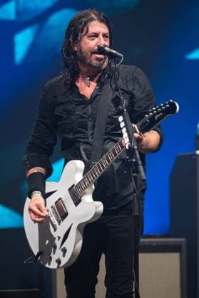 June 18, 2023, Manchester, Tennessee, United States: Dave Grohl and Foo Fighters perform during Day 4 of the 2023 Bonnaroo Music & Arts Festival on June 18, 2023 in Manchester, Tennessee. Manchester United States - ZUMAs181 20230618_zea_s181_150 Copyright: xDarrenxEaglesx