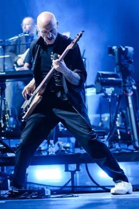 Peter Gabriel I O Tour 2023 Tony Levin photographed on stage during the Peter Gabriel I O Tour 2023 at O2 Arena in London, UK on 19 June 2023., Credit:Julie Edwards Avalon UK, Greenwhich, London, O2 Arena  Copyright: xJuliexEdwardsx xAvalonx 0784290701