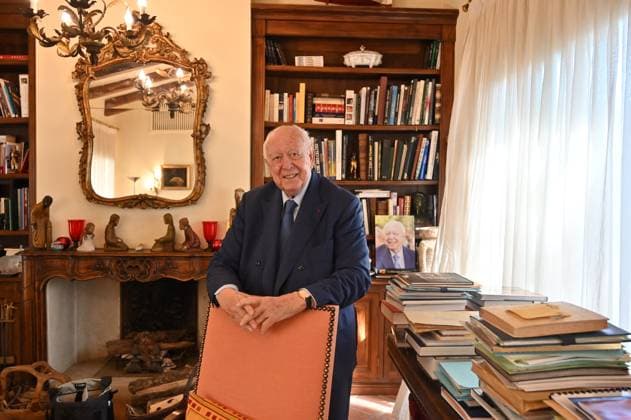 Jean-Claude Gaudin Portrait - Marseille Former mayor of Marseille Jean-Claude Gaudin photographed on March 16, 2021 in Marseille, France. Photo by Elodie Gregoire ABACAPRESS.COM Marseille France  Copyright: xGregoirexElodie ABACAx 763607_014 GregoirexElodie ABACAx 763607_014