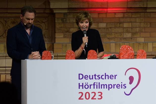 21. Deutscher HörfilmPreis 2023 Ulrike Kriener, Laudatorin, Gewinner KINO Preis, in einem Land vor unserer Zeit, ZIEGLER-FILM Ankunft, zum 21. Deutscher HörfilmPreis 2023 in Berlin am 18.06.2023