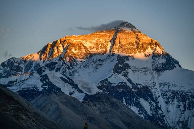 SHIGATSE, CHINA - JUNE 20: A view of Mount Qomolangma at sunset on June 20, 2023 in Shigatse, Tibet Autonomous Region of China.  Copyright: xChinaxNewsxServicex 111442102654
