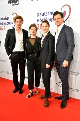 Damian Hardung, Rieke Seja, Hannah Schiller und Torben Liebrecht bei der Verleihung des 21. Deutschen Hörfilmpreises 2023 in der Hauptstadtrepräsentanz der Deutschen Telekom. Berlin, 20.06.2023
