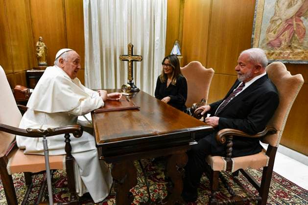 News Themen der Woche KW25 News Bilder des Tages Italy, Rome, Vatican, 2023 6 21.Pope Francis receives in private audience H.E. Mr. Luiz Inacio Lula da Silva, President of the Federal Republic of Brazil at the Vatican Photograph by Vatican Media Catholic Press Photo RESTRICTED TO EDITORIAL USE - NO MARKETING - NO ADVERTISING CAMPAIGNS  Copyright: xVATICANxMEDIAx xipa-agency.netx xVaticanxMediax IPA_IPA38783696
