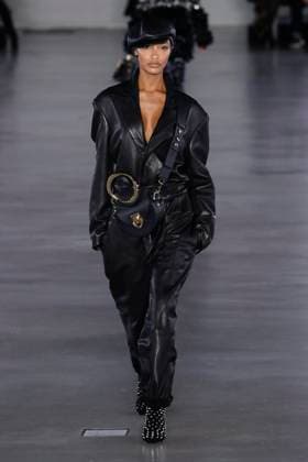 PFW - Balmain Runway Jourdan Dunn walks the runway during the Balmain show as part of the Paris Fashion Week Womenswear Fall Winter 2019 2020 on March 1, 2019 in Paris, France. Photo by Alain Gil-Gonzalez ABACAPRESS.COM Paris France  Copyright: xGil-GonzalezxAlain ABACAx 673222_013 Gil-GonzalezxAlain ABACAx 673222_013