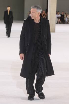 Paris Fashion Week, AMI Alexandre Mattiussi Modenschau - Vincent Cassel läuft als Model PFW - Vincent Cassel Models For AMI Alexandre Mattiussi Actor Vincent Cassel walks the runway during the Ami Alexandre Mattiussi Menswear Spring Summer 2024 show as part of Paris Fashion Week on June 22, 2023 in Paris, France. Photo by ABACAPRESS.COM Paris France  Copyright: xABACAx 857994_008 ABACAx 857994_008