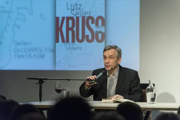 Lesung Lutz Seiler - Herne *** NUR FÜR REDAKTIONELLE ZWECKE *** EDITORIAL USE ONLY ***<p>Am Donnerstag, den 26.02.2015 fand in der Alten druckerei in Herne eine Lesung samt Werkstattgespräch des Autoren Lutz Seiler statt. Deutschland (in Korr.) NRW Herne Copyright: OlafxZiegler *** Reading Lutz Seiler Herne *** ONLY FOR EDITORIAL PURPOSE *** EDITORIAL USE ONLY *** P on Thursday, the 26 02 2015 found in the Old Print shop in Herne a Reading Velvet Workshop talk of Authors Lutz Seiler instead of Germany in Korr NRW Herne Copyright OlafxZiegler Copyright: OlafxZiegler docnrwhugopicture73316589 EDITORIAL USE ONLY