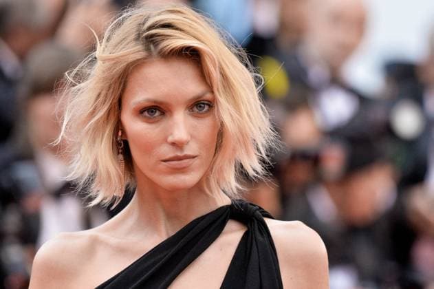 Cannes The Hidden Life Premiere JR Anja Rubik attending the premiere of The Hidden Life during 72nd Cannes Film Festival in Cannes, France on May 19, 2019. Photo by Julien Reynaud APS-Medias ABACAPRESS.COM Cannes France  Copyright: xReynaudxJulien APS-Medias ABACAx 683605_015 ReynaudxJulien APS-Medias ABACAx 683605_015