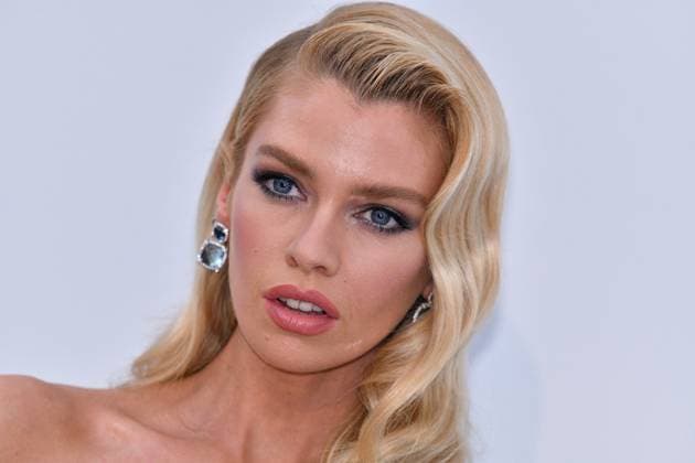 Cannes - amfAR Gala Stella Maxwell attends the amfAR Cannes Gala 2019 at Hotel du Cap-Eden-Roc on May 23, 2019 in Cap d Antibes, France. Photo by Lionel Hahn ABACAPRESS.COM Cap D Antibes France  Copyright: xHahnxLionel ABACAx 684448_365 HahnxLionel ABACAx 684448_365