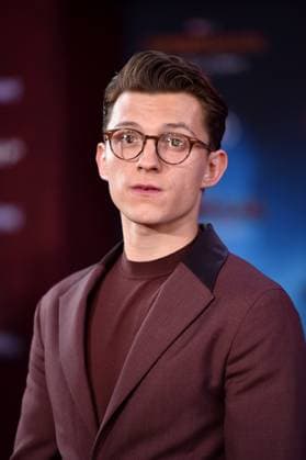 Spider-Man Far From Home Premiere - LA Tom Holland attends the Premiere of Sony Pictures Spider-Man Far From Home at TCL Chinese Theatre on June 26, 2019 in Los Angeles, CA, USA. Photo by Lionel Hahn ABACAPRESS.COM Los Angeles CA United States  Copyright: xHahnxLionel ABACAx 689424_036 HahnxLionel ABACAx 689424_036