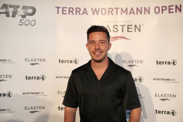 24.06.2023, Halle (Westfalen), Red Carpet Veranstaltung im Rahmen der 30. TERRA WORTMANN OPEN, ATP500, OWL Arena, Halbfinaltag: Deutscher Singer-Songwriter Nico Santos Nordrhein-Westfalen Deutschland