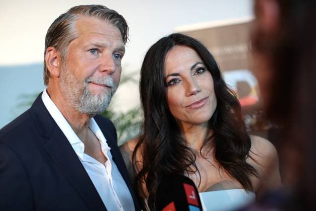 Entertainment Bilder des Tages 24.06.2023, Halle (Westfalen), Red Carpet Veranstaltung im Rahmen der 30. TERRA WORTMANN OPEN, ATP500, OWL Arena, Halbfinaltag: Schauspieler Kai Wiesinger und Schauspielerin Bettina Zimmermann Nordrhein-Westfalen Deutschland