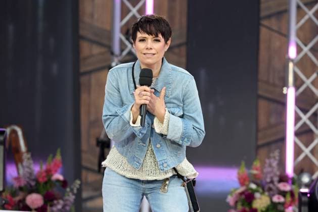 ORF Wenn die Musi spielt . Sängerin Francine Jordi wärhend Proben zum Musik Open Air Wenn die Musi spielt am 23.06.2023 in Bad Kleinkirchheim. 20230623SBK0375
