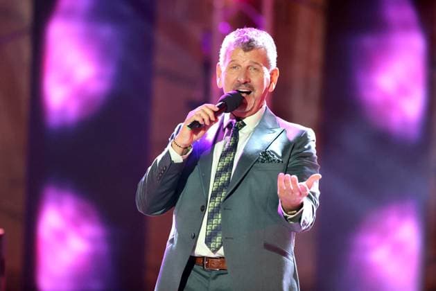 ORF Wenn die Musi spielt . Sänger Semino Rossi wärhend Proben zum Musik Open Air Wenn die Musi spielt am 23.06.2023 in Bad Kleinkirchheim. 20230623SBK0130