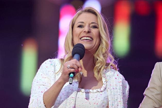 ORF Wenn die Musi spielt . Sängerin Stefanie Hertel wärhend Proben zum Musik Open Air Wenn die Musi spielt am 23.06.2023 in Bad Kleinkirchheim. 20230623SBK0172