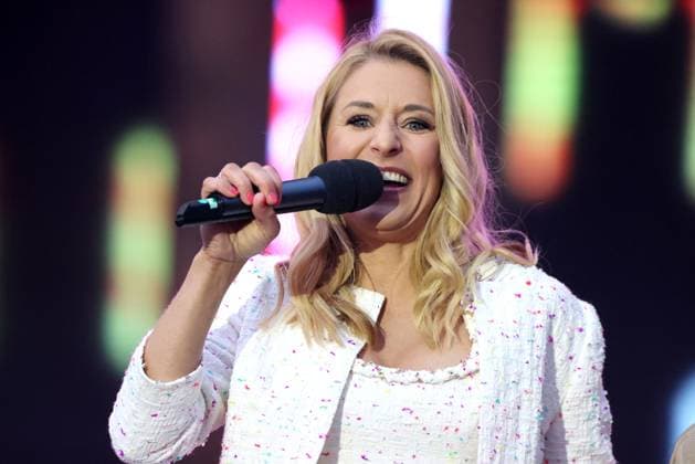 ORF Wenn die Musi spielt . Sängerin Stefanie Hertel wärhend Proben zum Musik Open Air Wenn die Musi spielt am 23.06.2023 in Bad Kleinkirchheim. 20230623SBK0173