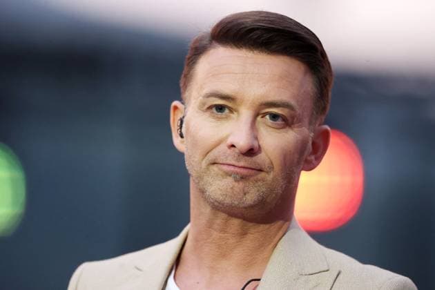 ORF Wenn die Musi spielt . Moderator Marco Ventre wärhend Proben zum Musik Open Air Wenn die Musi spielt am 23.06.2023 in Bad Kleinkirchheim. 20230623SBK0168