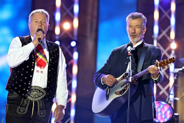 ORF Wenn die Musi spielt . Sänger Norbert Rier ( Kastelruther Spatzen ) und Oswald Sattler wärhend Proben zum Musik Open Air Wenn die Musi spielt am 23.06.2023 in Bad Kleinkirchheim. 20230623SBK0148