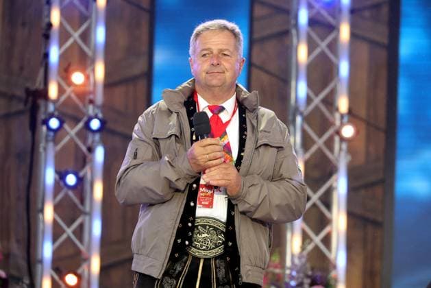 ORF Wenn die Musi spielt . Sänger Norbert Rier ( Kastelruther Spatzen ) wärhend Proben zum Musik Open Air Wenn die Musi spielt am 23.06.2023 in Bad Kleinkirchheim. 20230623SBK0353
