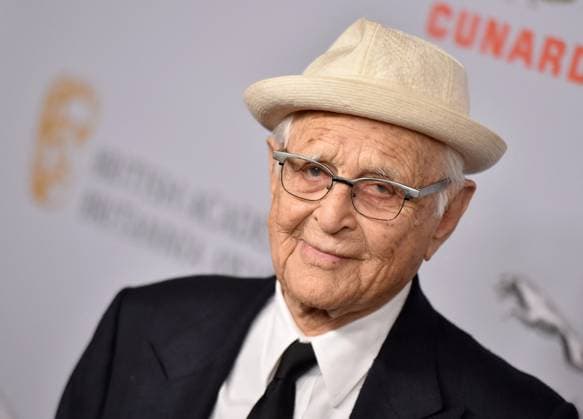 2019 British Academy Britannia Awards Norman Lear attends the 2019 British Academy Britannia Awards presented at The Beverly Hilton Hotel on October 25, 2019 in Beverly Hills, CA, USA. Photo by Lionel Hahn ABACAPRESS.COM Beverly Hills CA  Copyright: xHahnxLionel ABACAx 706481_089 HahnxLionel ABACAx 706481_089