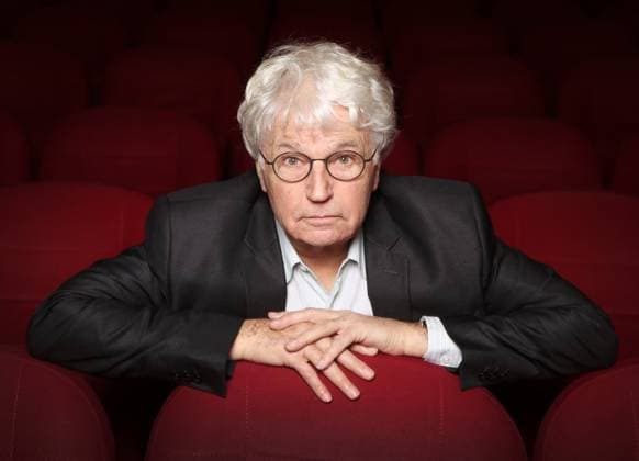 Jean-Jacques Annaud Portrait - Paris Jean-Jacques Annaud pose lors du Festival Portraits CroisÃ s au cinÃ ma Mac Mahon, a Paris, France, le 28 Novembre 2019. Photo by Jerome Domine ABACAPRESS.COM Paris  Copyright: xDominexJerome ABACAx 711000_005 DominexJerome ABACAx 711000_005